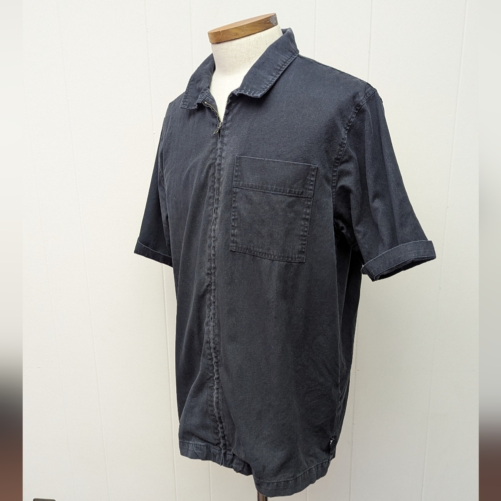 Short Sleeve Black Zip-UP Shirt By Afends Size XL